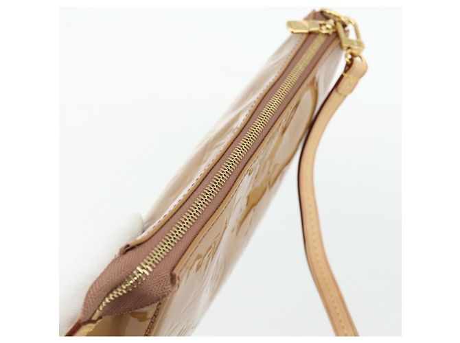 LOUIS VUITTON Pochette Accessori Vernis Dunne M90196 LV Auth 176532A - vista 6