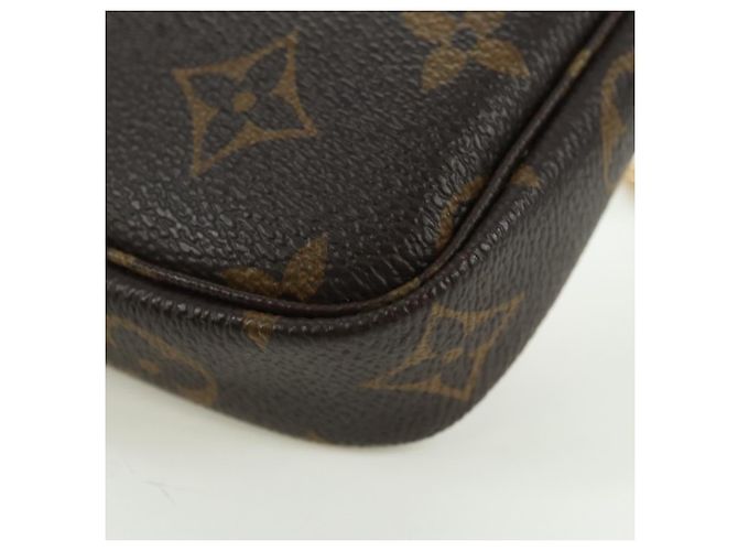 LOUIS VUITTON Vivienne Mini Pochette Accessori Pouch M80863 LV Auth YKZ1367SAM Monogramma - vista 18
