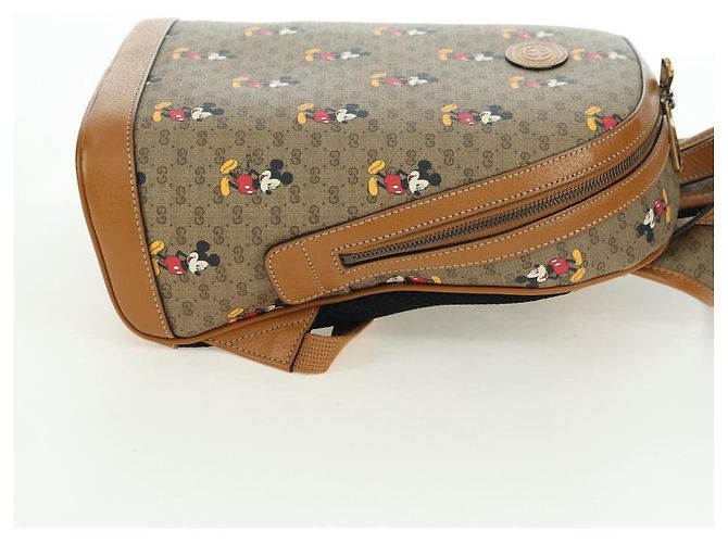 Gucci Zaino Micro GG Supreme Disney in PVC beige e oro 552884 Auth YKZ1359M D'oro - vista 5