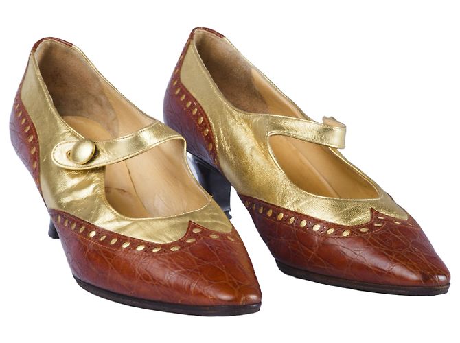 Prada Braune Krokodil-Prägung Leder Mary Jane Pumps - Ansicht 2