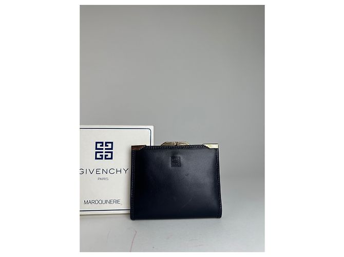 Vintage Givenchy Leather Logo Wallet Black - view 8