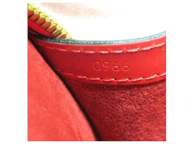 Bolsa Lussac em couro Epi Louis Vuitton Vermelho - vista 5