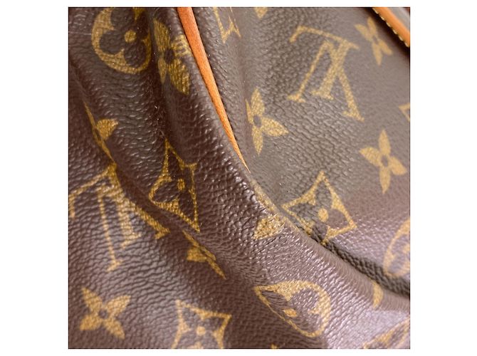 Borsa Tote Saumur GM Monogramma Louis Vuitton - vista 23