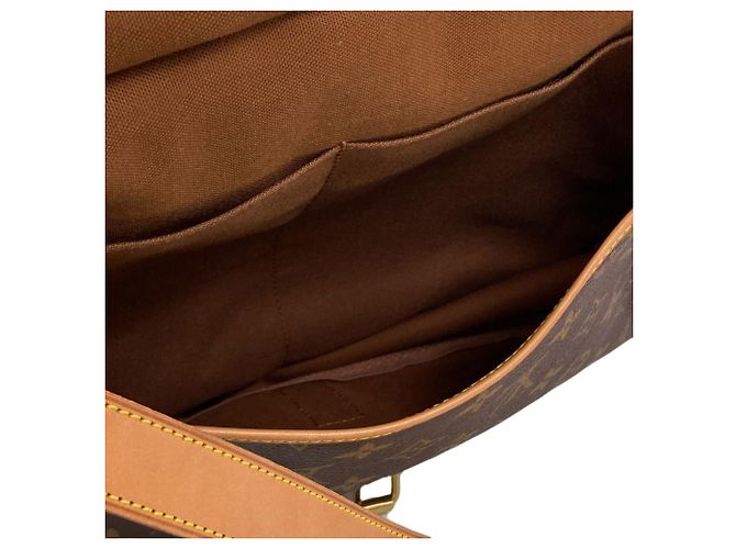 Borsa Tote Saumur GM Monogramma Louis Vuitton - vista 5