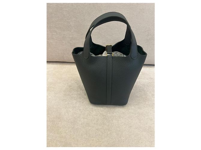 Hermès Picotin Lock 18 in pelle Clemence Vert Mangrove Oro Verde scuro - vista 2