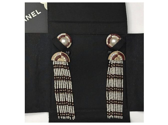 Orecchini a goccia di perle Chanel Pre-Fall 2019, mai indossati, usati - vista 3