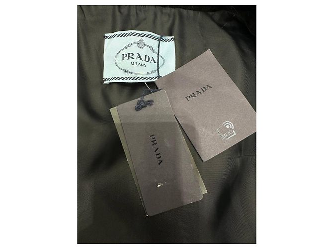 Prada 2011 Schwarzer Kunstpelzmantel Größe 40 gebraucht - Ansicht 6