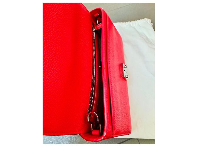 Clutch in pelle rossa con logo MCM Rosso - vista 8