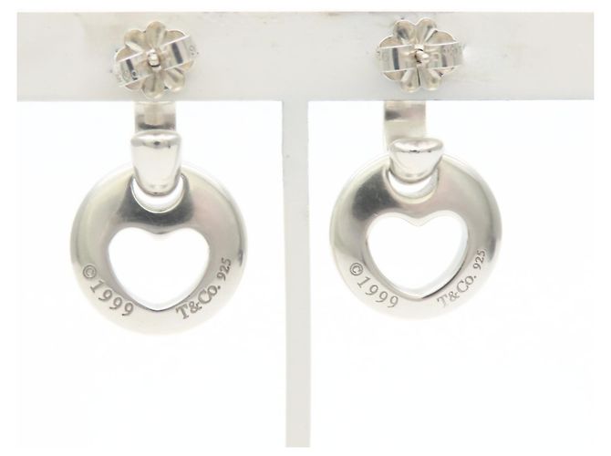 Orecchini a cerchio in argento sterling 925 a forma di cuore traforato Tiffany & Co. - vista 5
