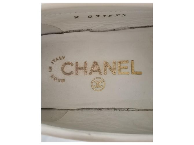 Mocassini con Logo CC di Chanel Bianco - vista 8