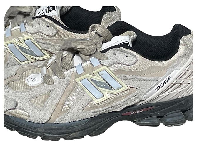 Sneakers New Balance 1906D Beige Nero - vista 4