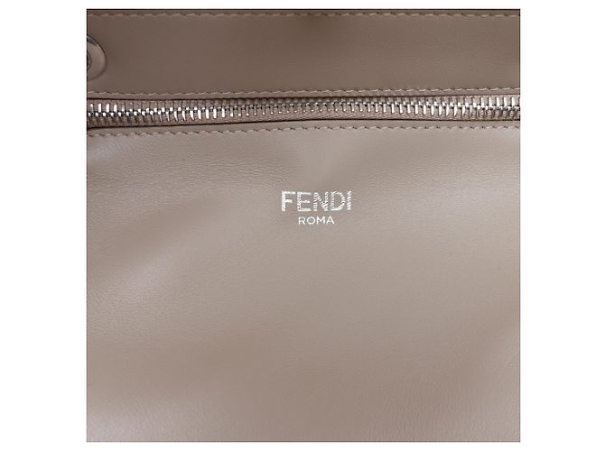 Borsa Peekaboo ISeeU piccola in pelle Zucca marrone Fendi Taupe - vista 6