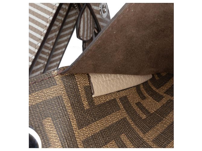 Borsa Peekaboo ISeeU piccola in pelle Zucca marrone Fendi Taupe - vista 7