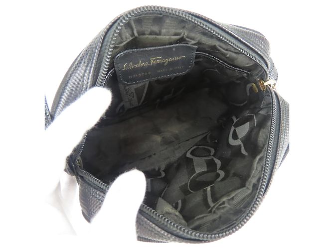 Borsa a Spalla Vara di Salvatore Ferragamo Nero - vista 22