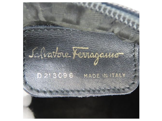 Borsa a Spalla Vara di Salvatore Ferragamo Nero - vista 27