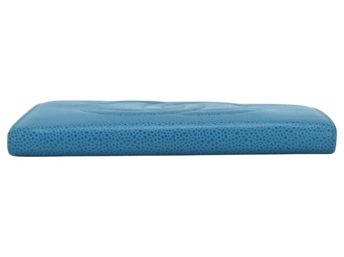 Billetera bi-fold Chanel en piel de ternera granulada azul - vista 5