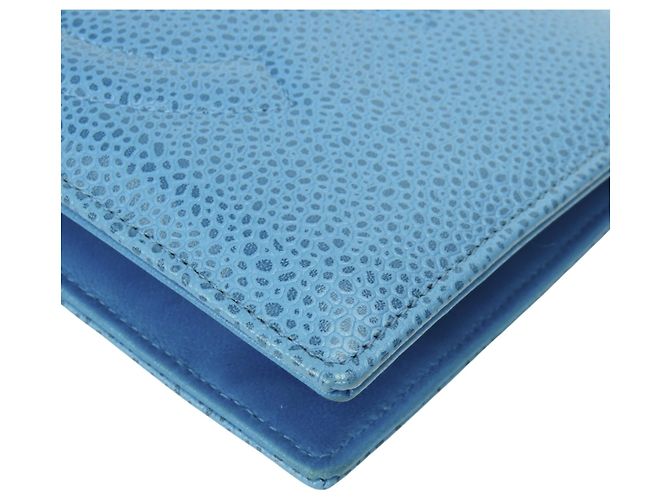 Billetera bi-fold Chanel en piel de ternera granulada azul - vista 7