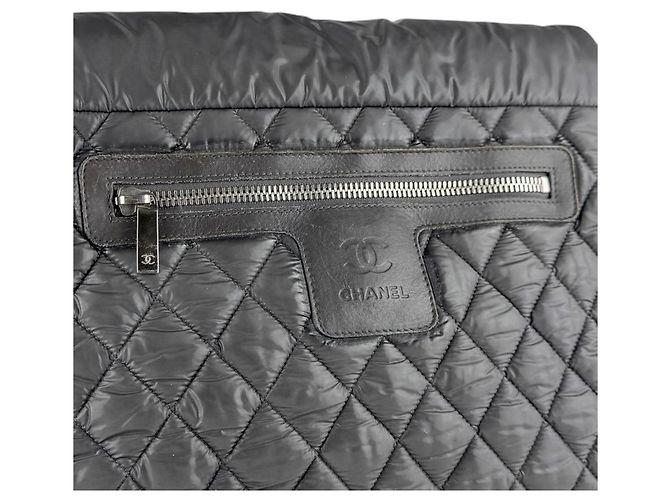 Bolso de Hombro de Nylon Chanel Coco Cocoon Castaño - vista 11