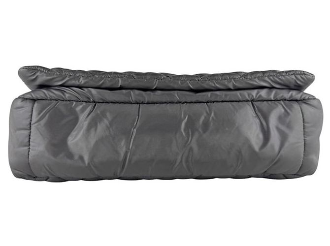 Bolso de Hombro de Nylon Chanel Coco Cocoon Castaño - vista 4