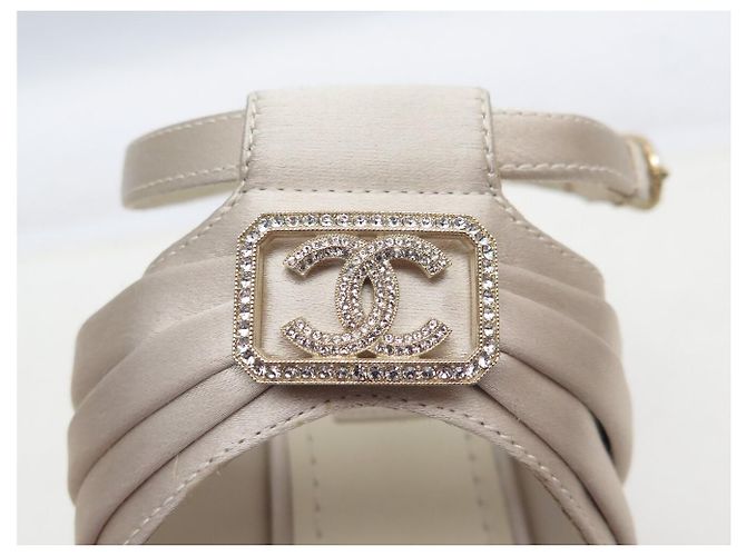 NUOVE SANDALI CHANEL G39654 38.5 IN SATIN LOGO CC STRASS Grigio - vista 11