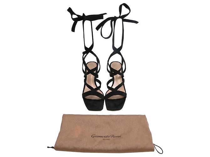 Sandali Janis Low Gianvito Rossi in Camoscio Nero - vista 11