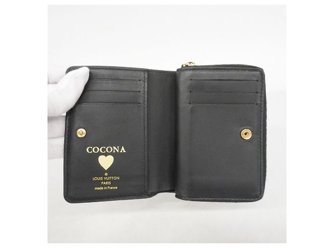 Coussin Cartera Lou de cuero Monogram grabado Louis Vuitton Negro - vista 3