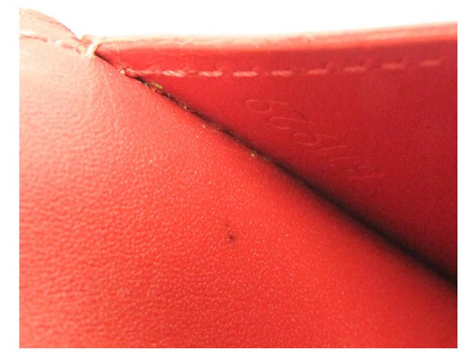 Billetera Ludlow Vernis Louis Vuitton Roja - vista 6