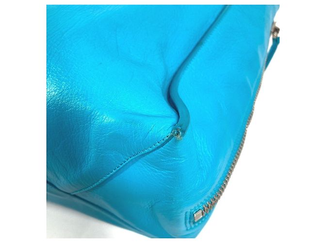 Borsa a spalla A4 The Paper in pelle blu di Louis Vuitton - vista 8