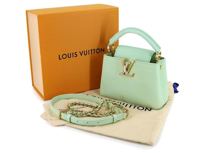 Borsa Capucines MINI Louis Vuitton Verde - vista 2