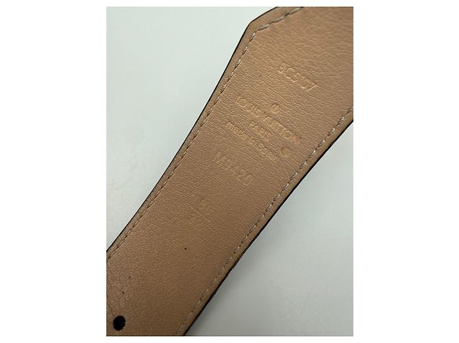 Louis Vuitton LV Twist Monogram Leder Initiales Gürtel Schwarz - Ansicht 8