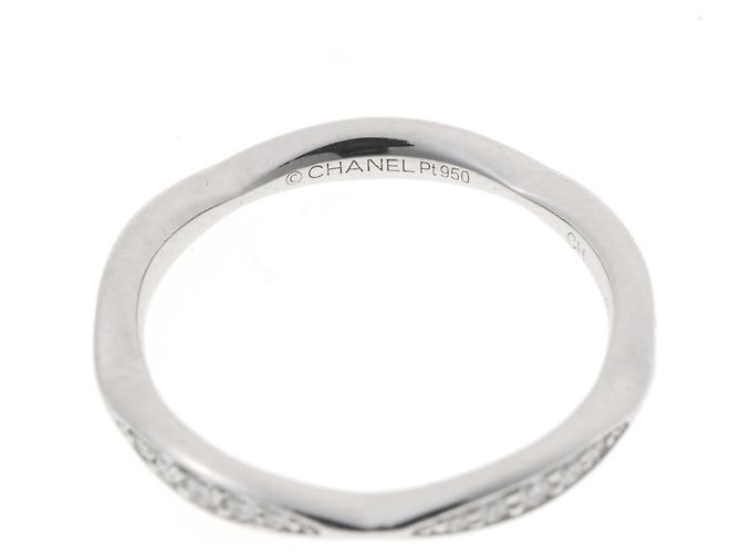 Ewige Ring Camellia Kollektion von Chanel - Ansicht 4
