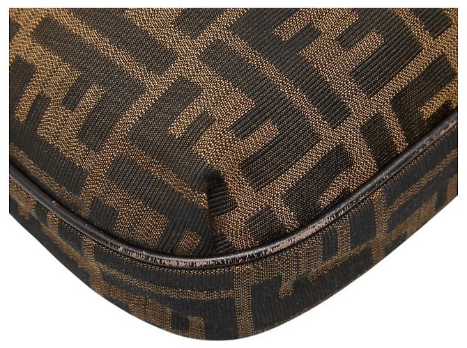 Borsa a tracolla in tela e pelle marrone Zucca di Fendi - vista 5