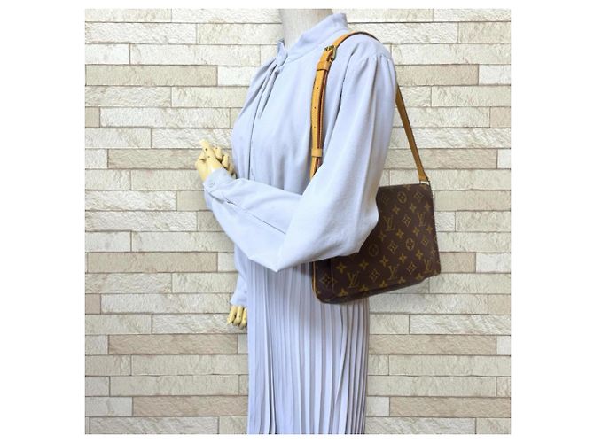 Borsa a Spalla Musette Tango Louis Vuitton Marrone - vista 2