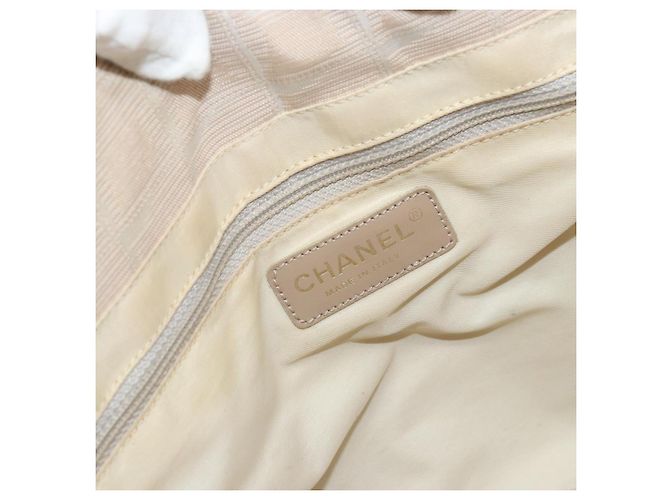 CHANEL Nuova linea da viaggio Borsa a mano in nylon beige oro CC Auth BA12132 D'oro - vista 14