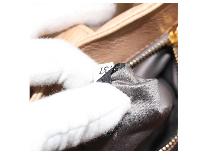 Borsa a mano Miu Miu in pelle beige oro Auth 175444A D'oro - vista 12