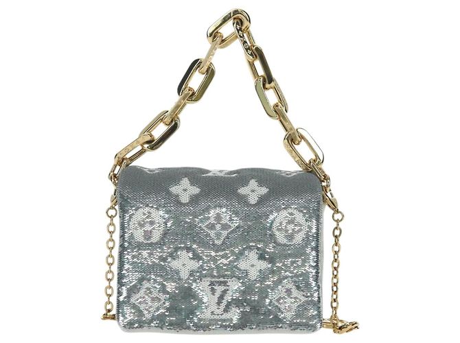 LOUIS VUITTON Borsa a Cintura Coussin Monogramma Argento LV Auth YKZ1196SAM - vista 13