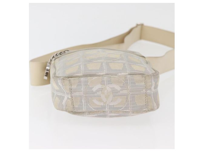 CHANEL Nuova linea da viaggio Borsa a spalla in nylon beige CC Auth ka3980A - vista 9