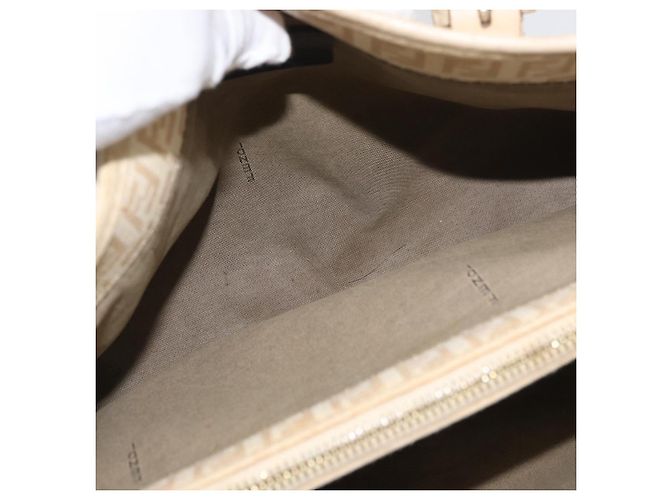 Borsa a mano in tela Zucchino FENDI avorio e oro Auth 175493 - vista 15