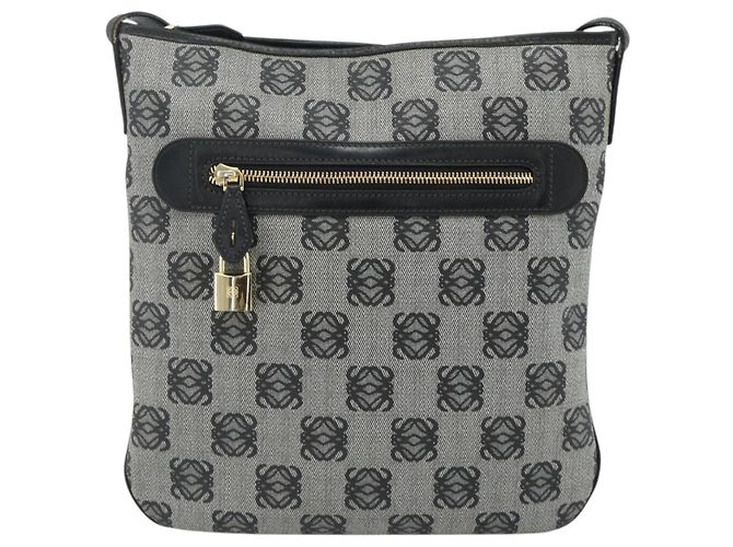LOEWE Borsa a Spalla Anagram in Pelle PVC Grigia Oro Auth yk20256 Marrone D'oro - vista 13