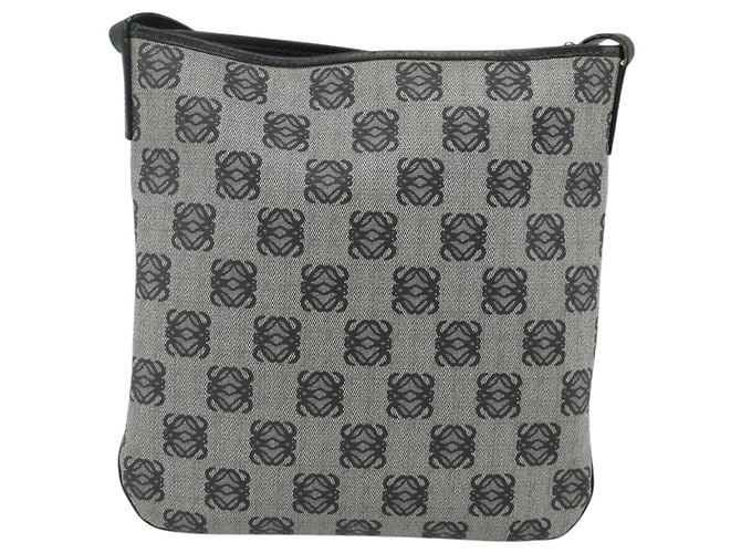 LOEWE Borsa a Spalla Anagram in Pelle PVC Grigia Oro Auth yk20256 Marrone D'oro - vista 2