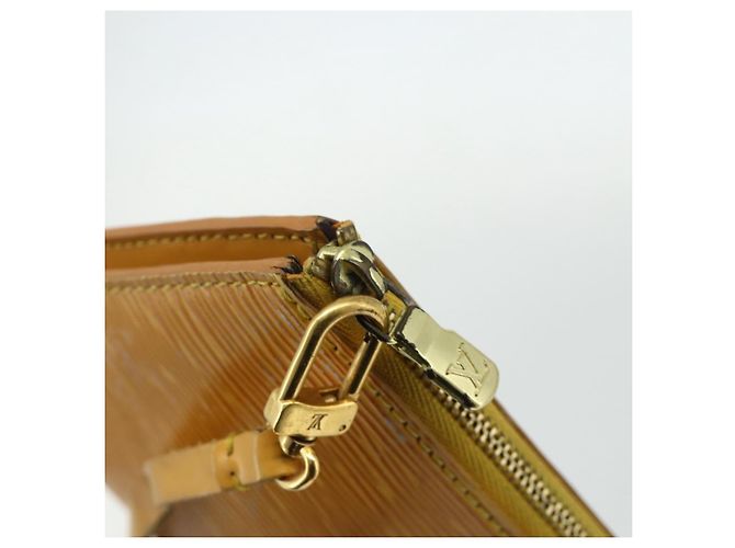 LOUIS VUITTON Epi Pochette Accessoires Pouch Yellow M52949 LV Auth YKZ1388 - view 11