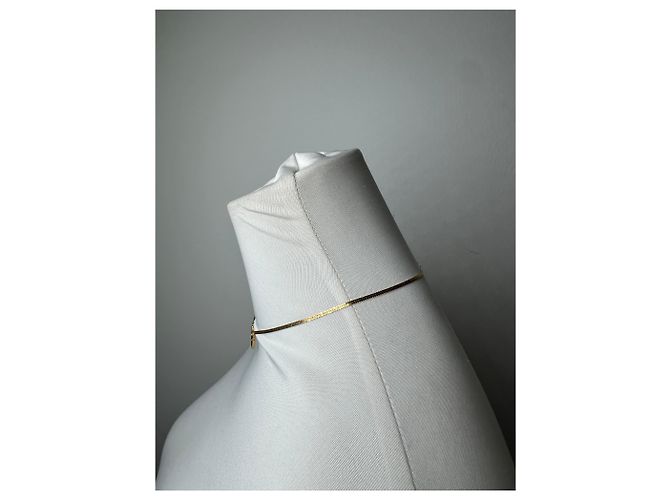 Collana dorata plissettata vintage Givenchy D'oro - vista 2