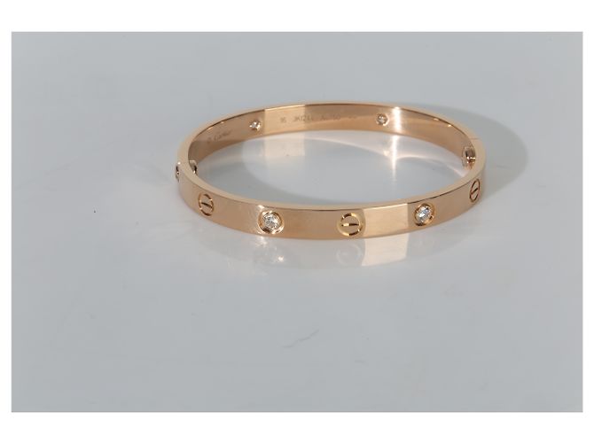 Bracciale Love in oro rosa e diamanti di Cartier - vista 5