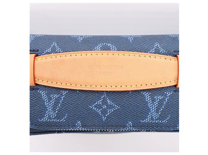 Bolso de cintura Monogram Heritage Rush de Louis Vuitton en azul M26821 Beige - vista 9