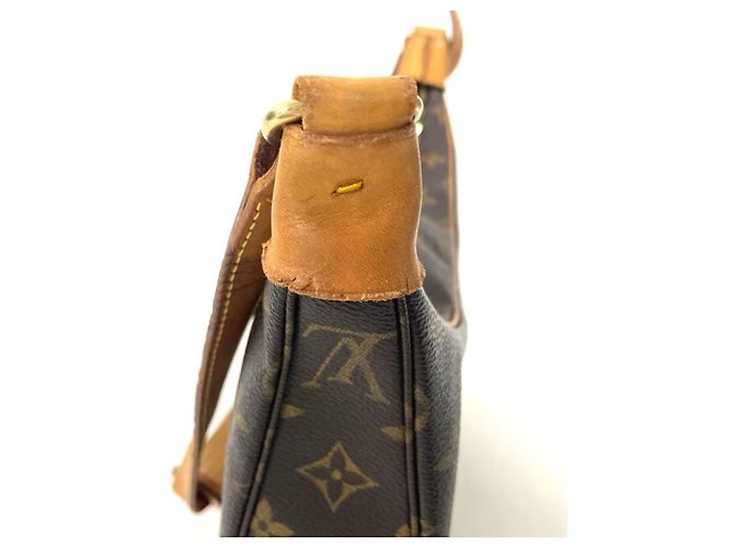 Borsa a Spalla Boulogne 30 di Louis Vuitton Marrone - vista 3