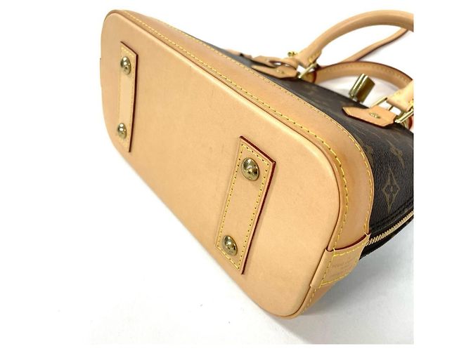 Bolso Alma BB Louis Vuitton Monograma - vista 4