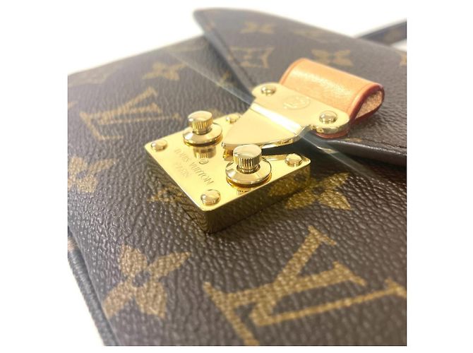 Borsa a Spalla Pochette Metis EW Louis Vuitton Marrone - vista 5