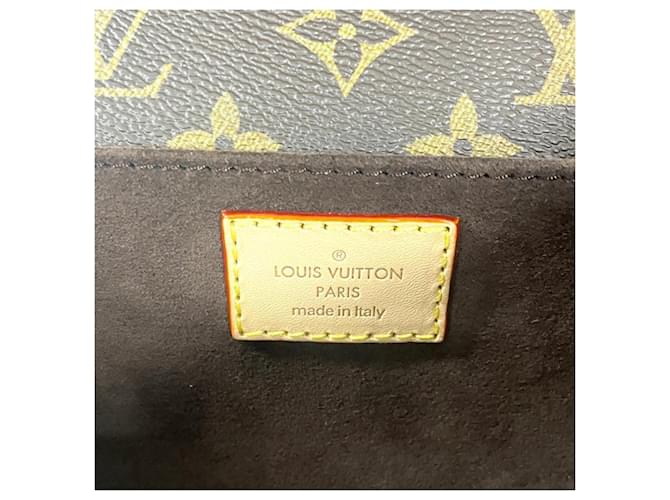 Borsa a Spalla Pochette Metis EW Louis Vuitton Marrone - vista 7
