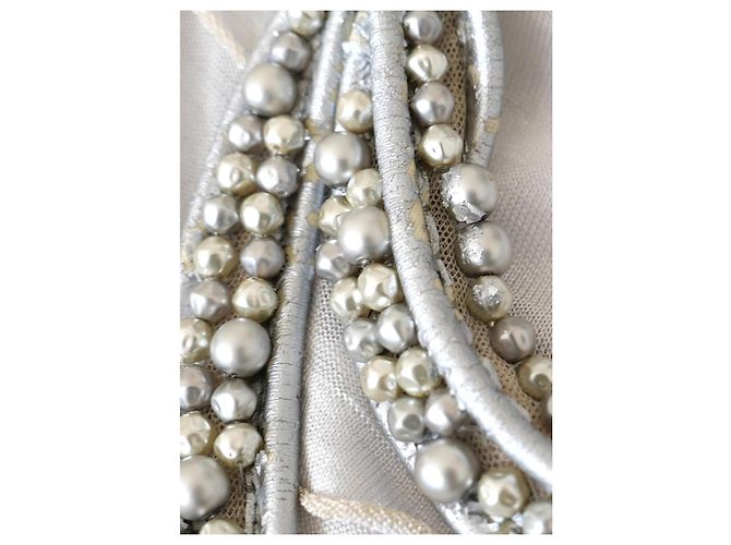 Top de pérolas e couro da coleção de cruzeiro Chanel 2009 Branco Cinza - vista 8
