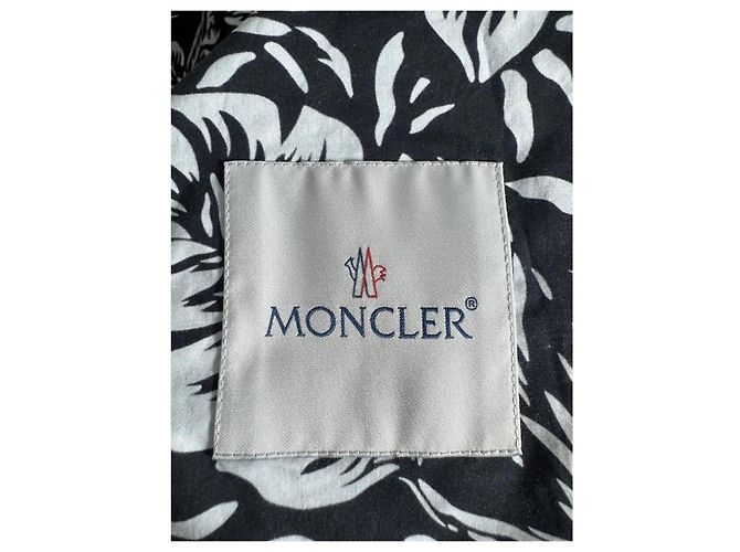 Giacca con cappuccio tropicale nera e bianca Moncler Nero Bianco - vista 6